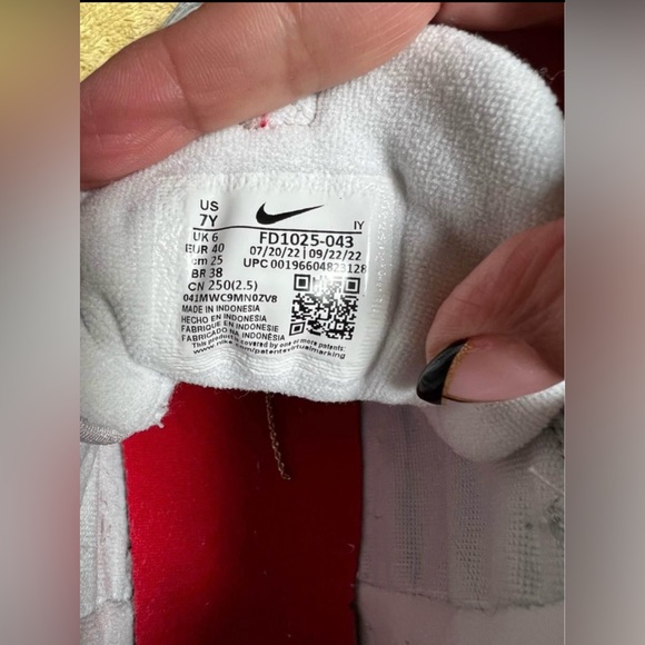 NIKE AIR GRIFFEY MAX 1 Youth - Picture 4 of 5